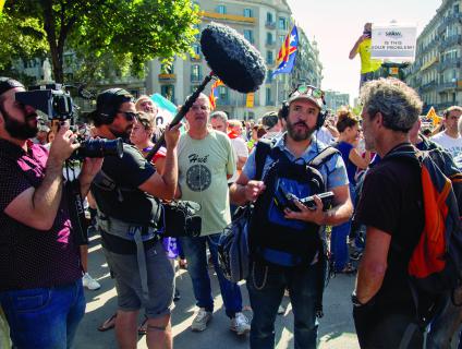 L'equip de la pel·licula, en ple rodatge durant els fets del 20 de setembre