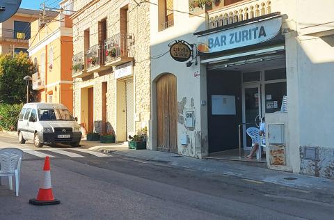 Façana del Bar Zurita, al carrer Vidal i Barraquer